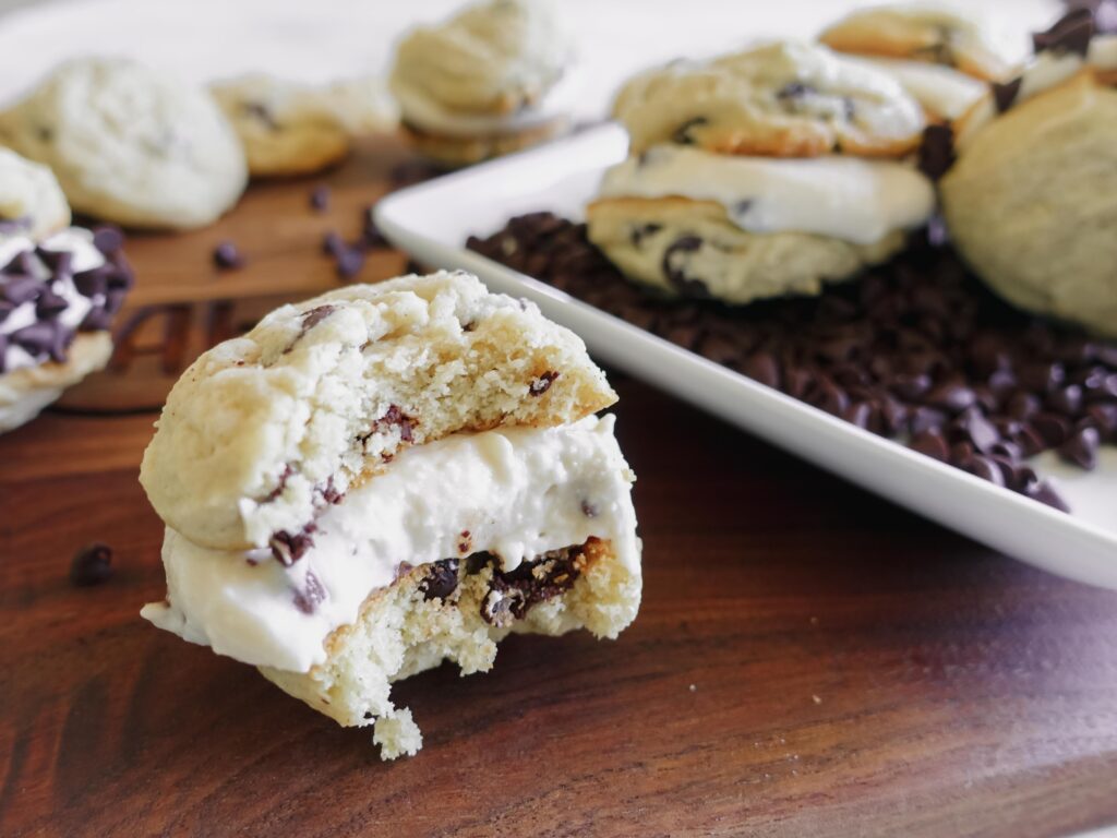 Cannoli Sandwich Cookies || Life Above the Clouds