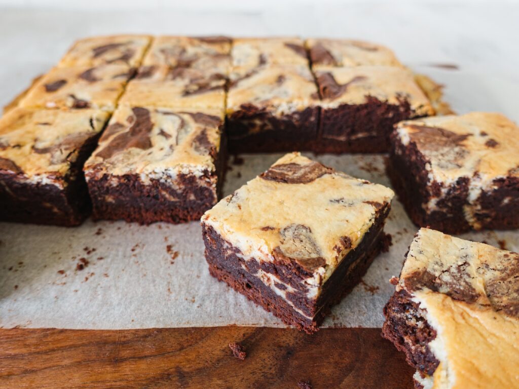 Cheesecake Swirl Brownies || Life Above the Clouds